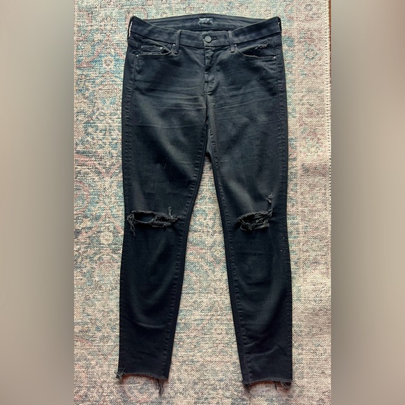 Mother Denim Ankle Fray - Guilty as Sin Wash - Picture 2 of 8